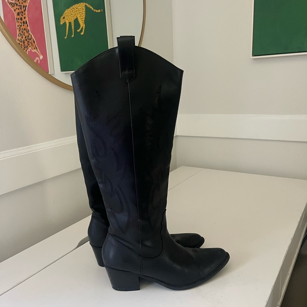 Black Cowboy Boots